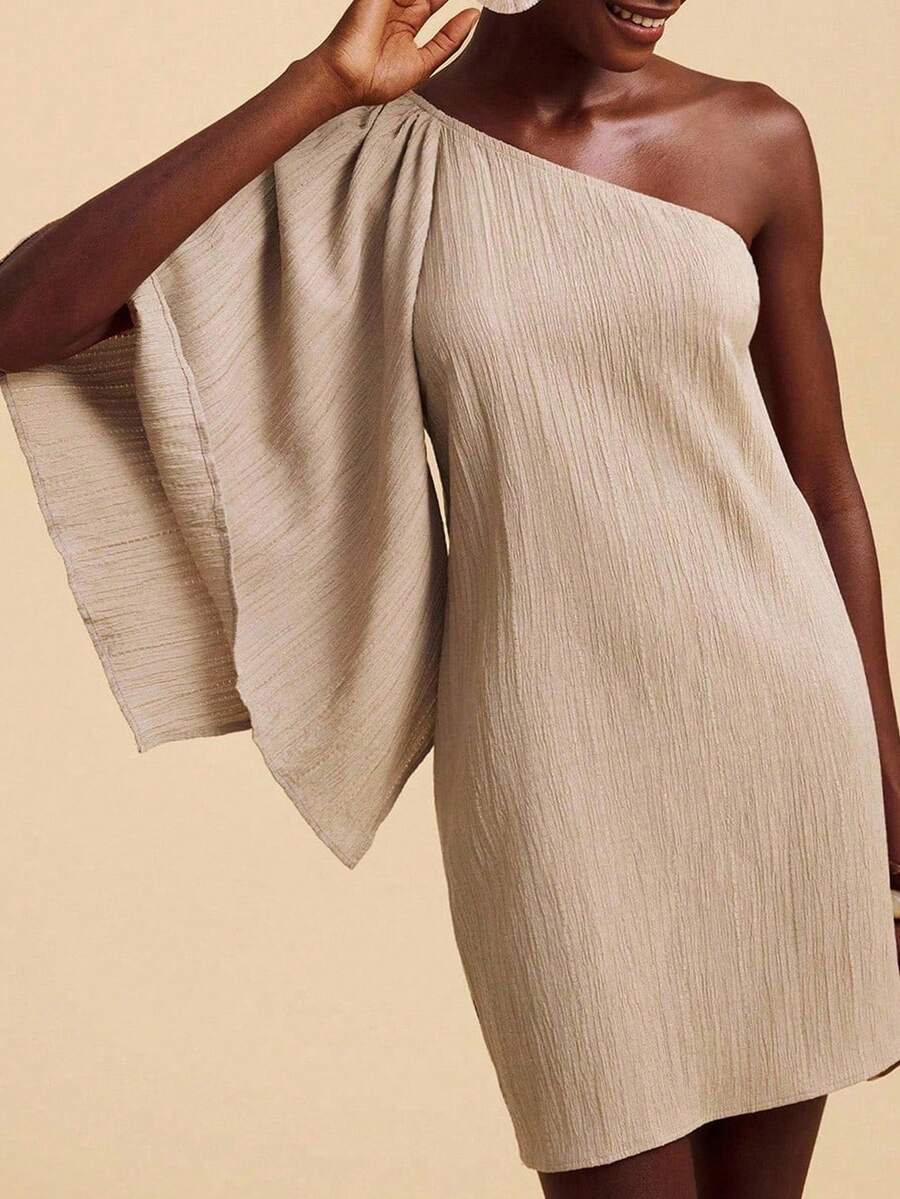 Travachic Vestido Curto Assimétrico de Mulher com Estampa Tropical