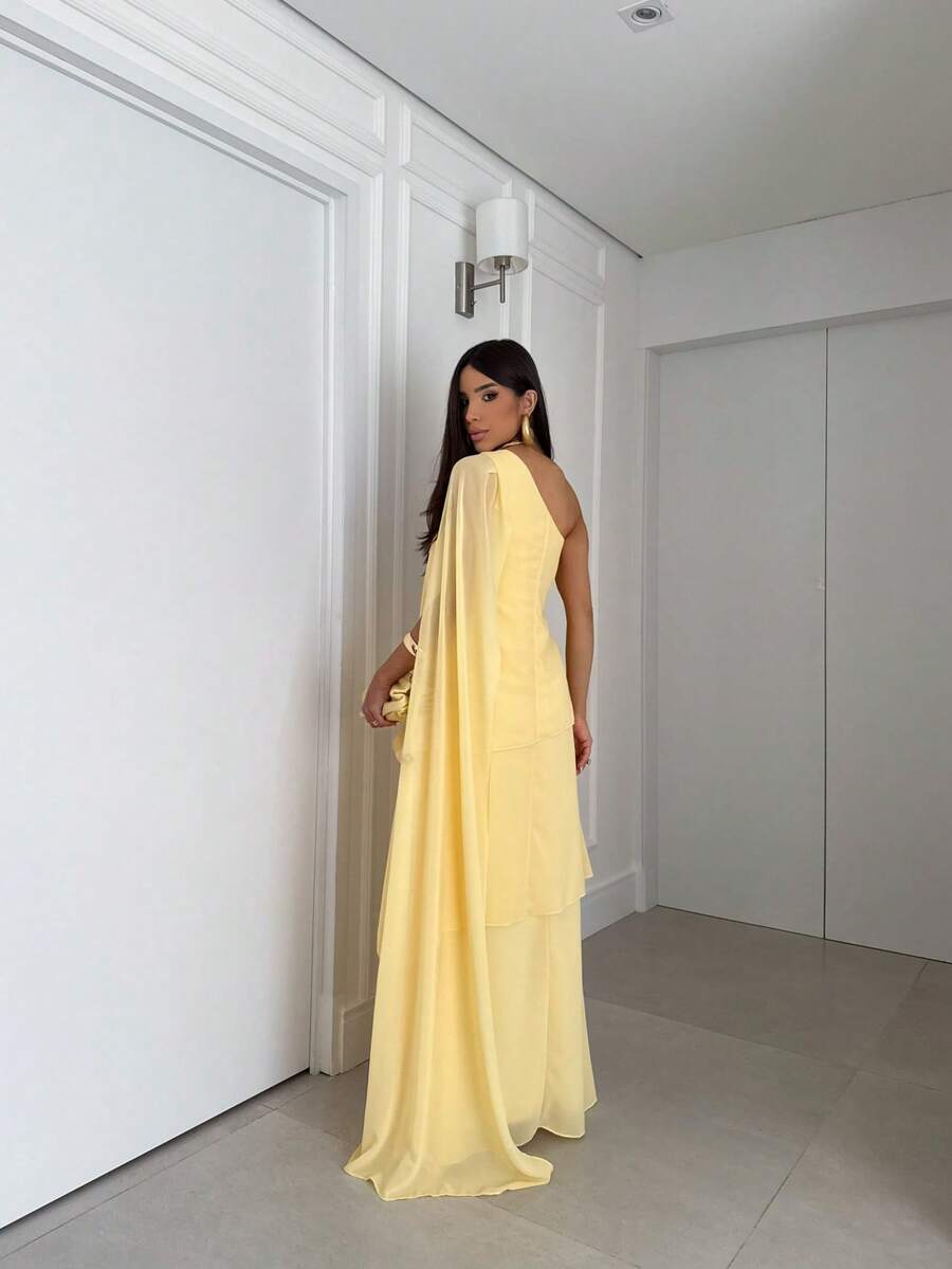 Vestido de festa elegante um ombro em chiffon com detalhe para madrinha casamento de dia