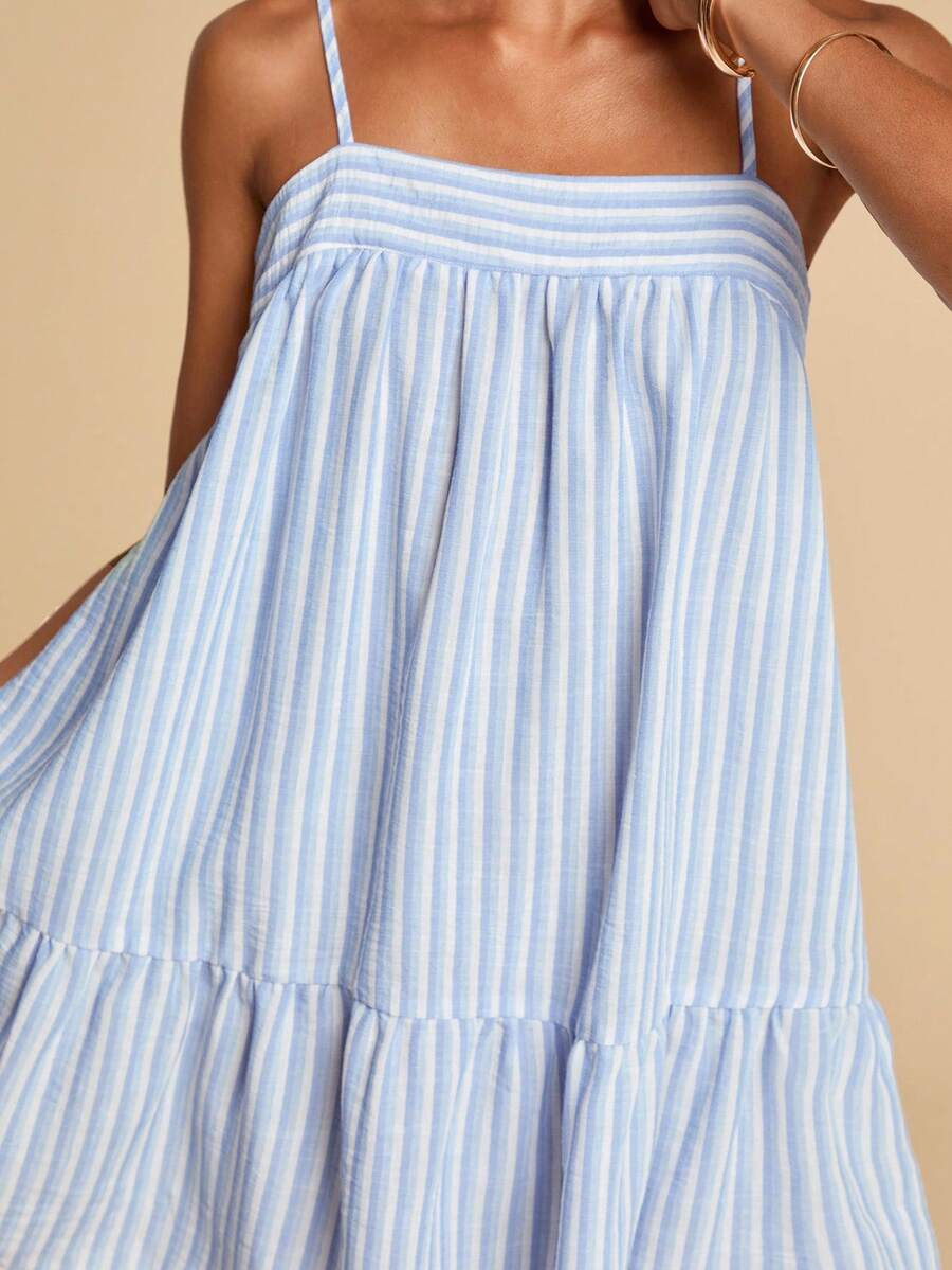 Travachic Vestido de alça fina para verão e férias, estampa floral, estilo de férias, looks de férias para mulheres, looks de férias na praia, looks de verão para mulheres, vestidos de verão para mulheres, vestidos para mulheres, vestido de verão